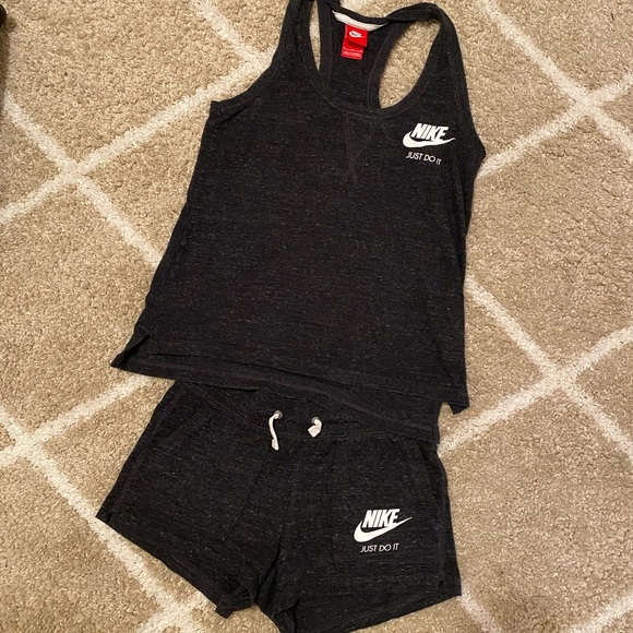 nike 2 piece